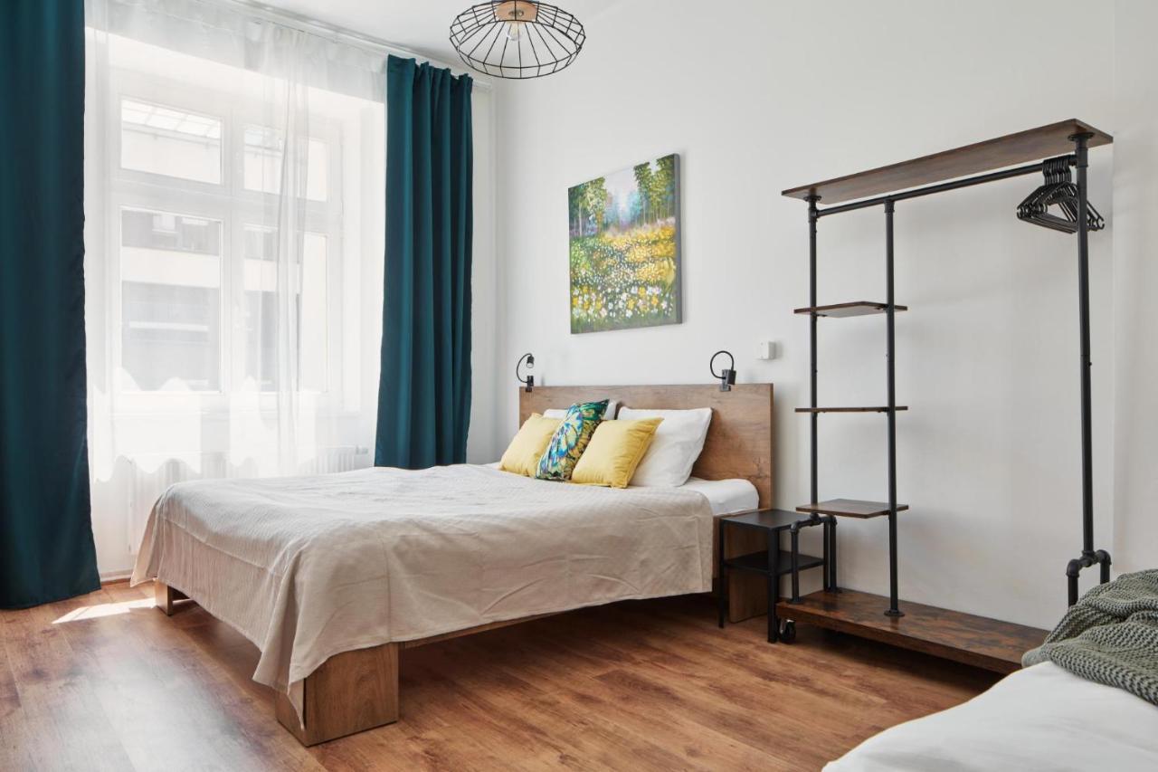 Prague Days - Spacious 3Bdr Apartment - Trendy Neighbourhood Bagian luar foto