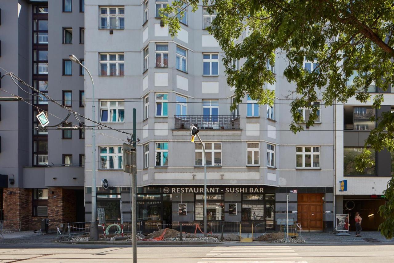 Prague Days - Spacious 3Bdr Apartment - Trendy Neighbourhood Bagian luar foto